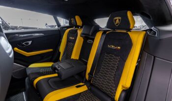 Lamborghini Urus Pearl Capsule full