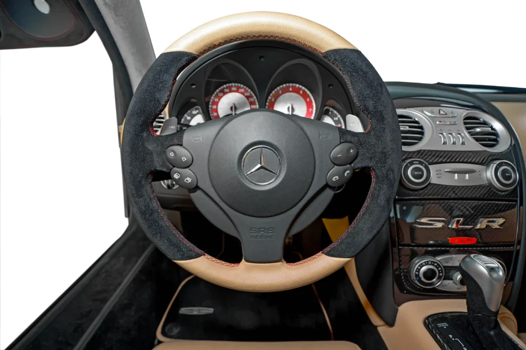 15 – Steering [Close-up]_11zon (1)