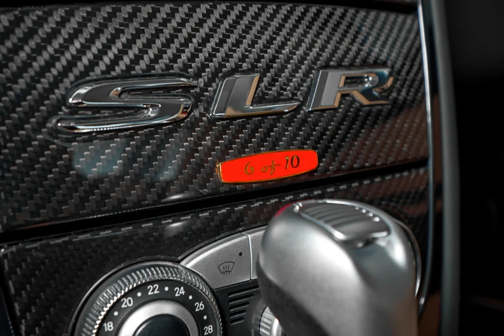 18 – Dash Badge