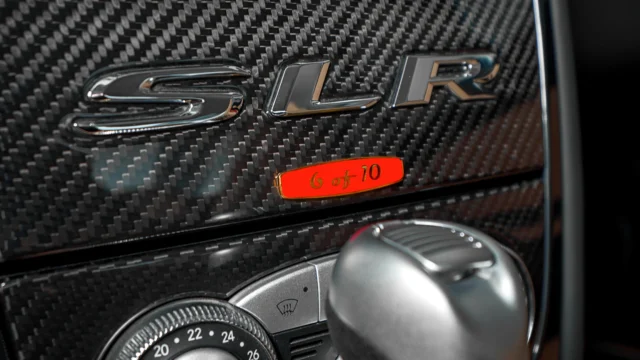 18 – Dash Badge