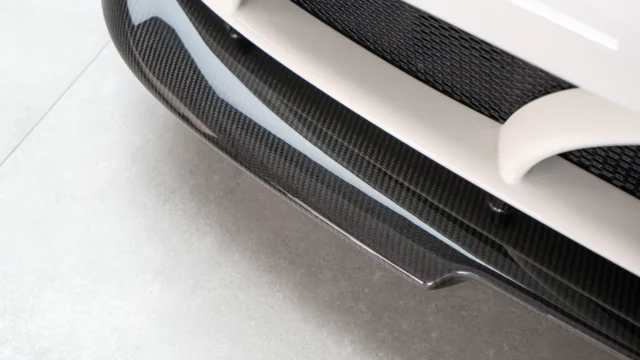 6 – Front Grille Close-up
